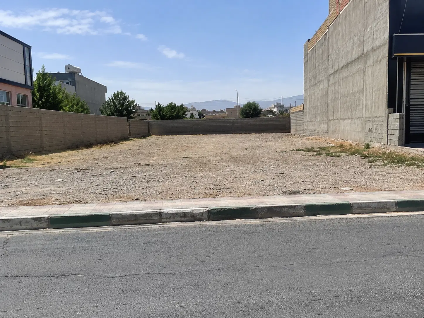 زمین شاهین شهر خانه کارگر ۲۰ متری در شاهین شهر