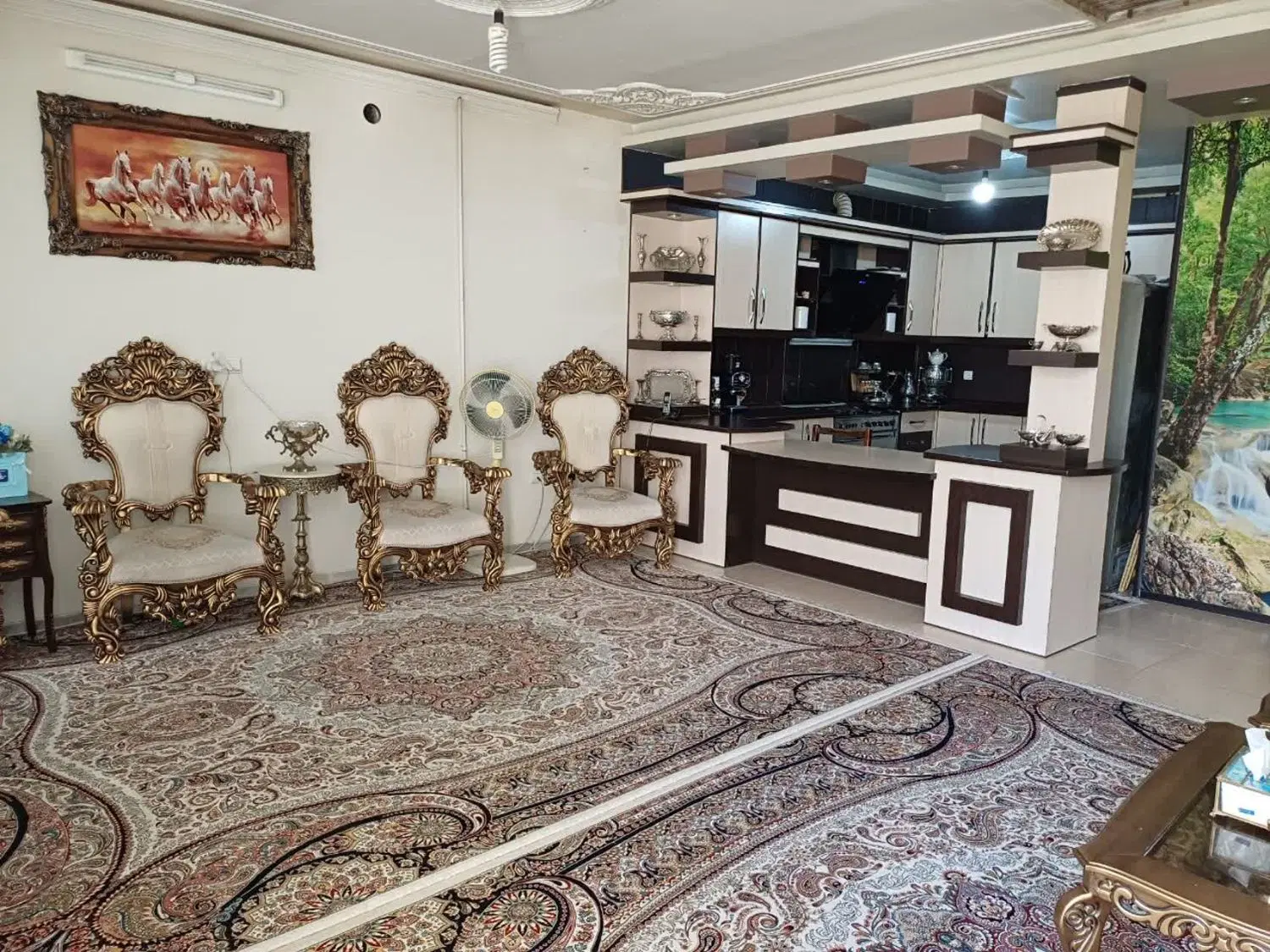 خانه دوطبقه واقع در بوزان