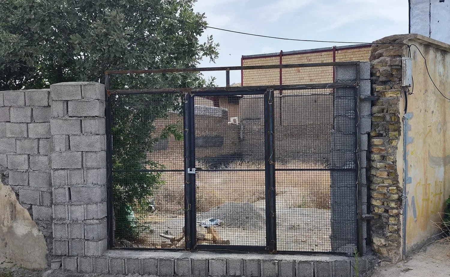 زمین525متری دره شهر مرکز شهر