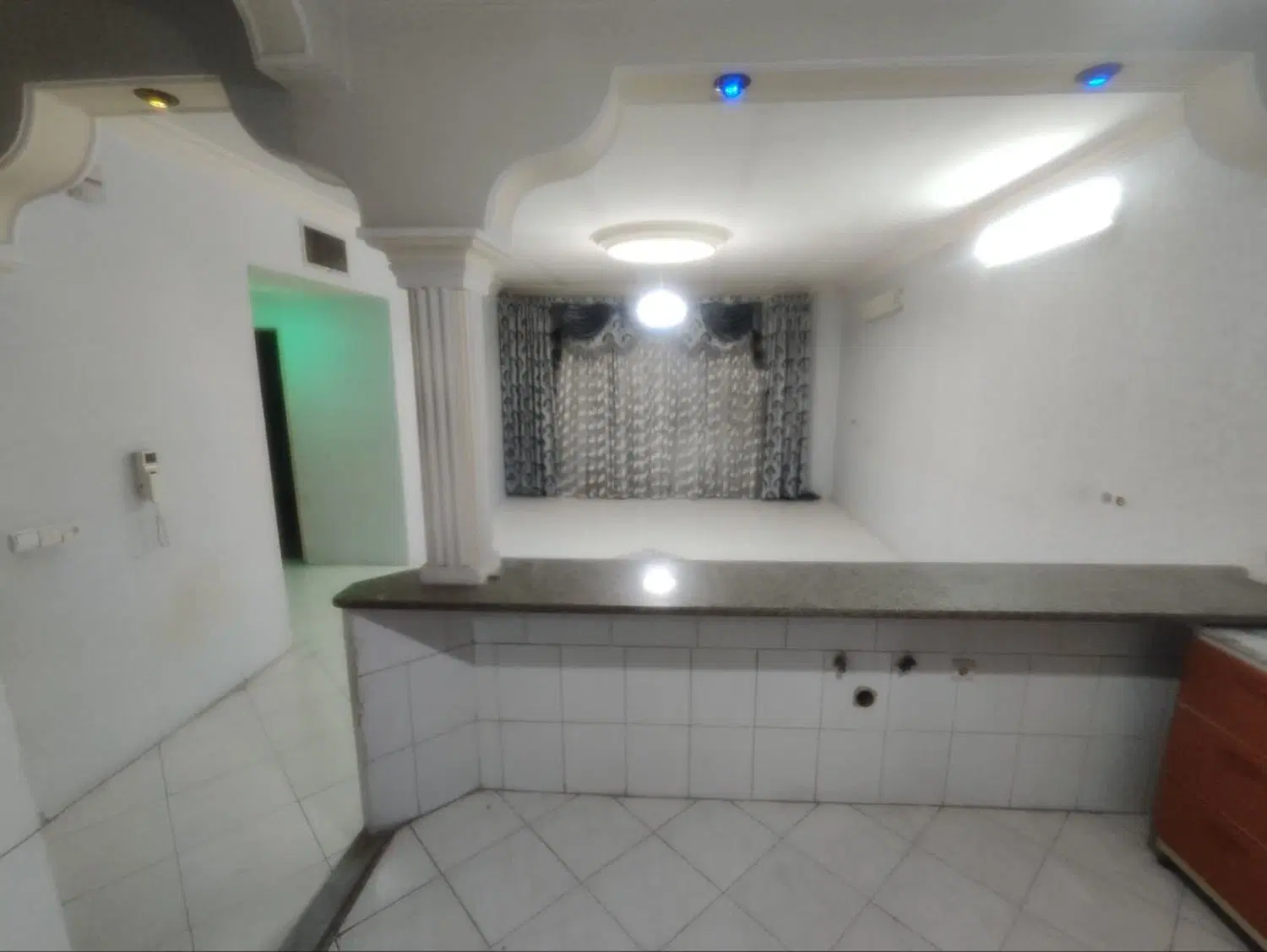 آپارتمان ۹۵ متری مطهری شمالی