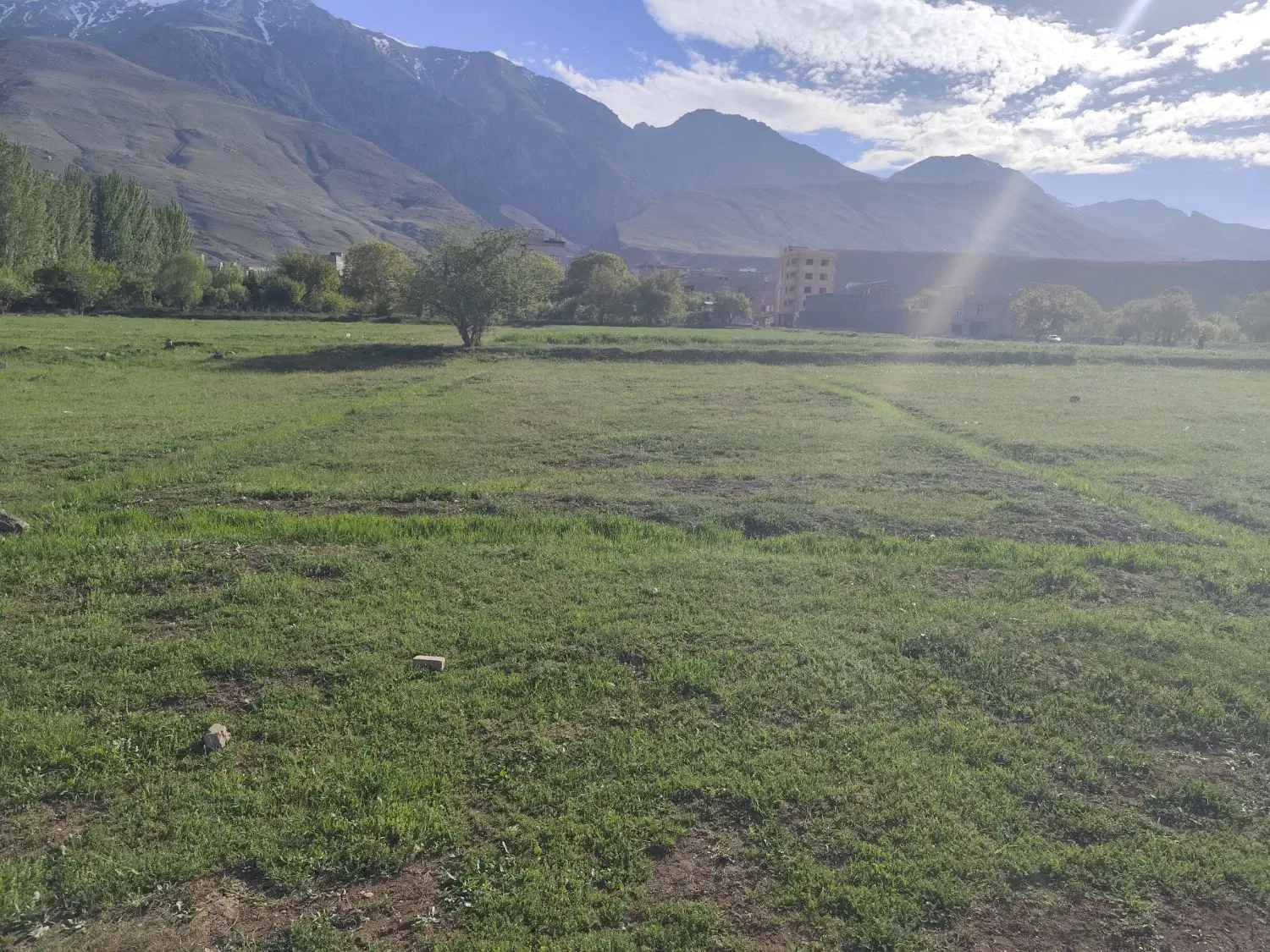 فروش زمین در چهل خانوار