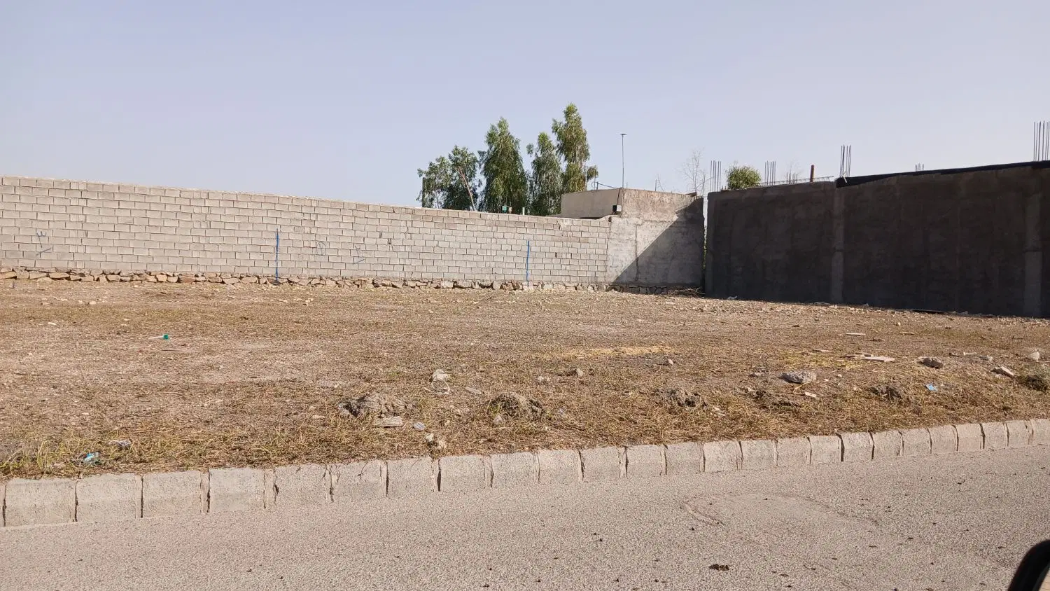 زمین مسکونی و تجاری
