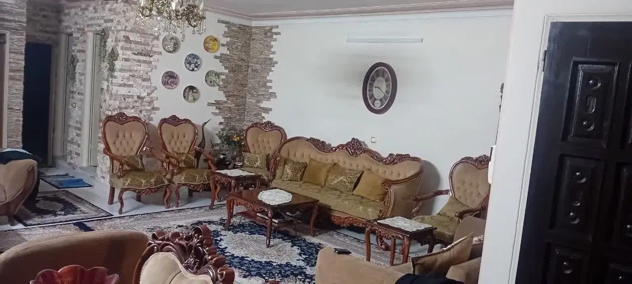 آپارتمان۱۰۵متری،سندتک برگ،مسجدجامع،تک واحدی