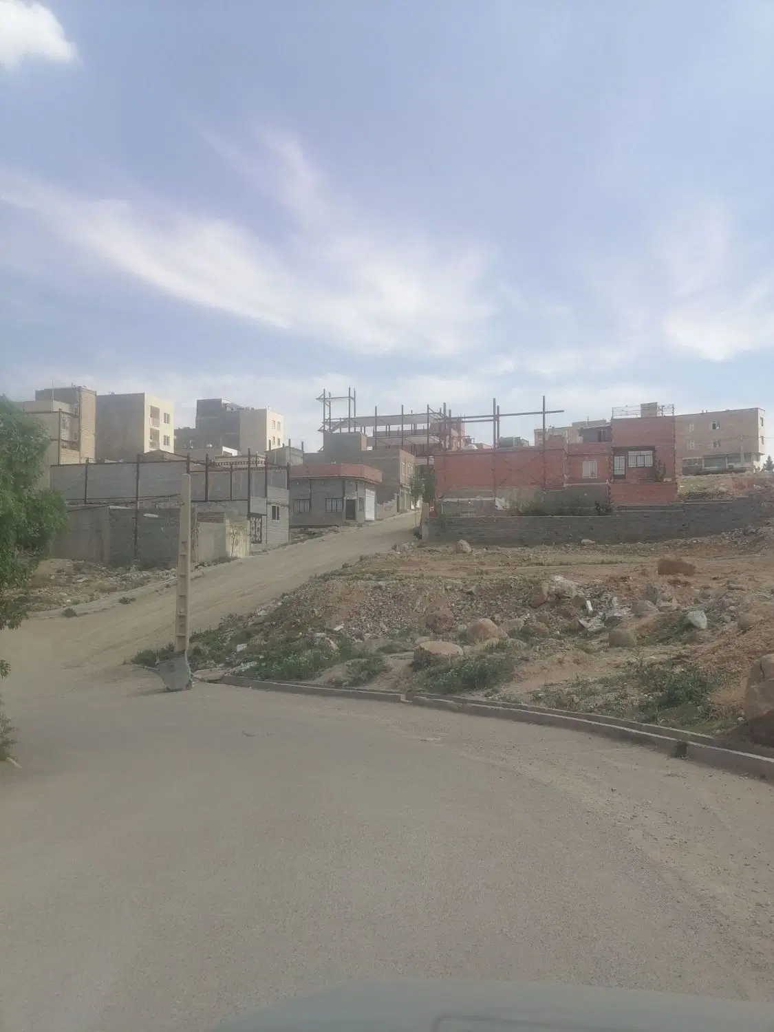 زمین فروشی