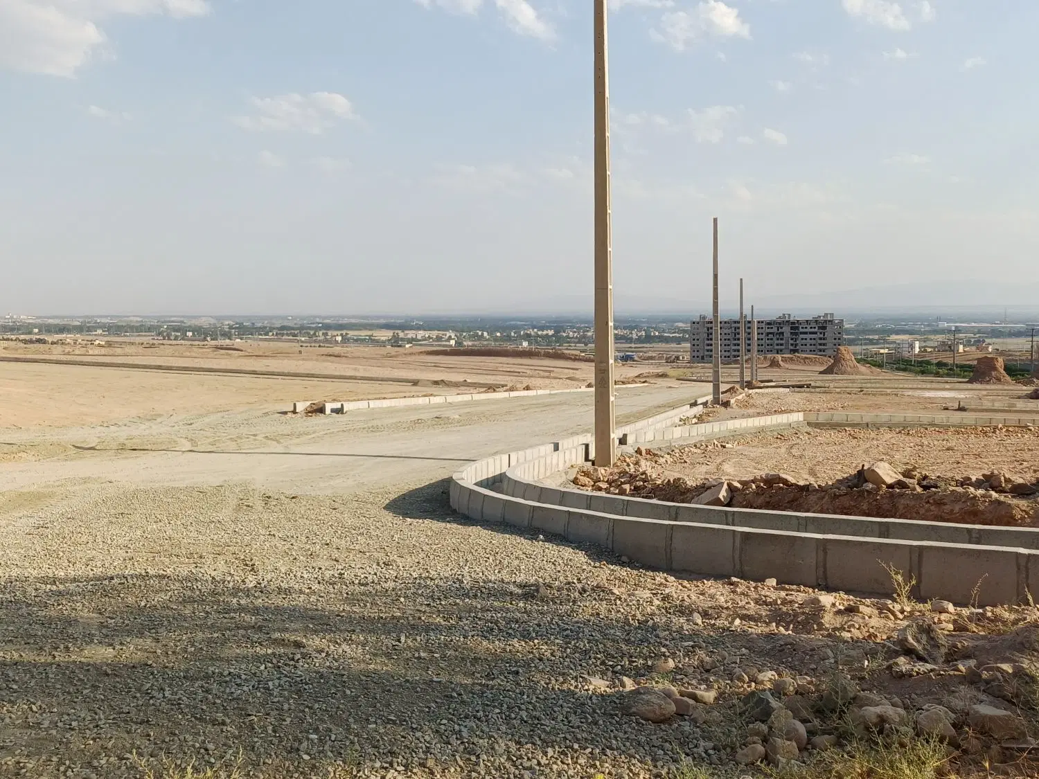 زمین ۳۰۰ متری تعاونی دادگستری استان البرز