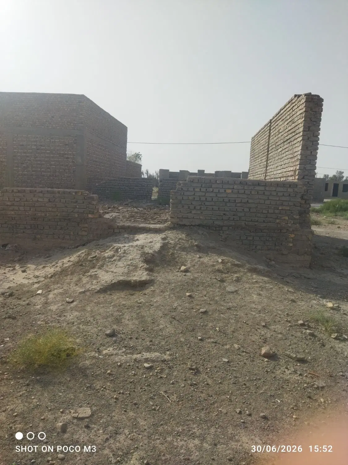 خانه نیمه کاره