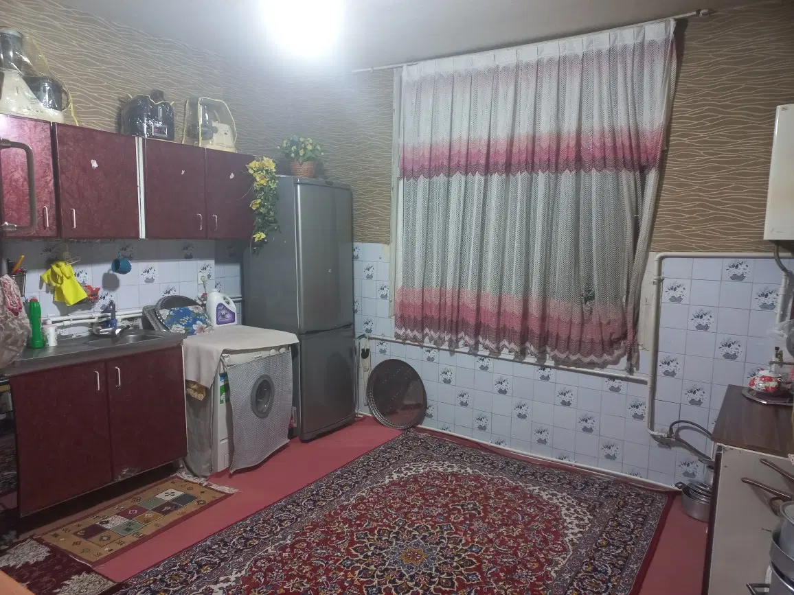 یک واحد ۹۰ متری دارای بالکن بزرگ و تک خواب