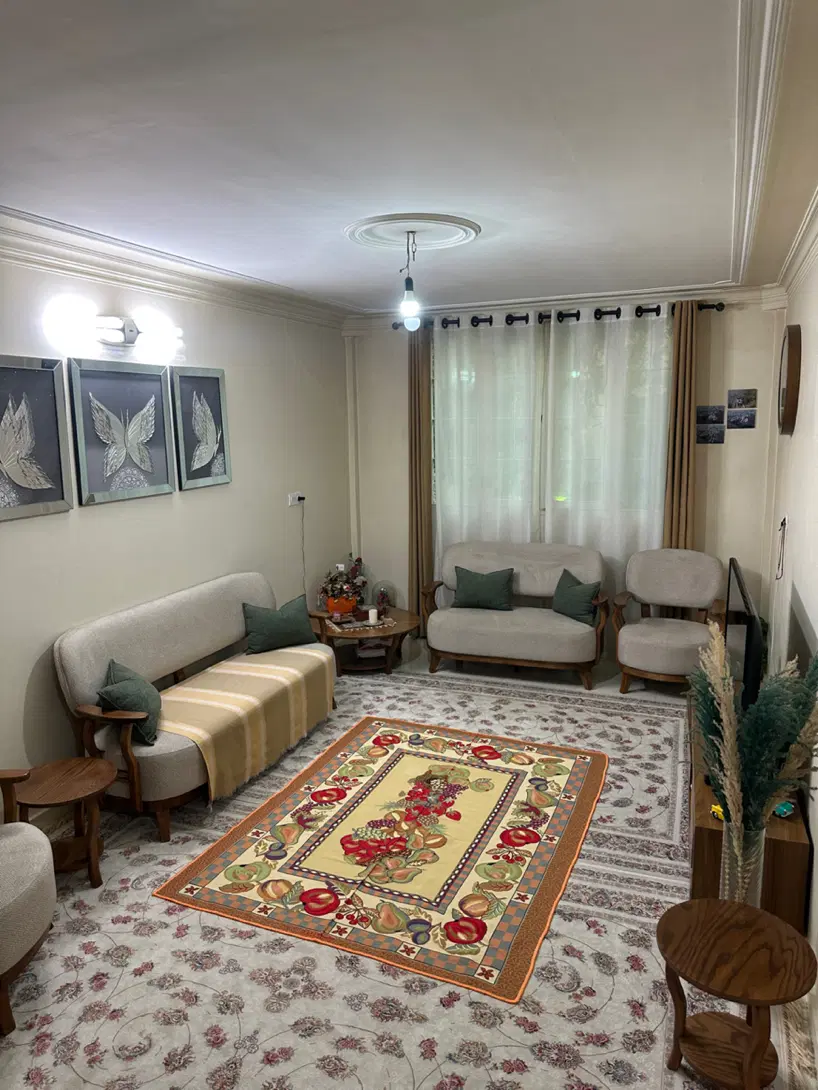 ۴۹متر نوری حسام  کوچه محقق پارکینگ دار بدون مزاحم
