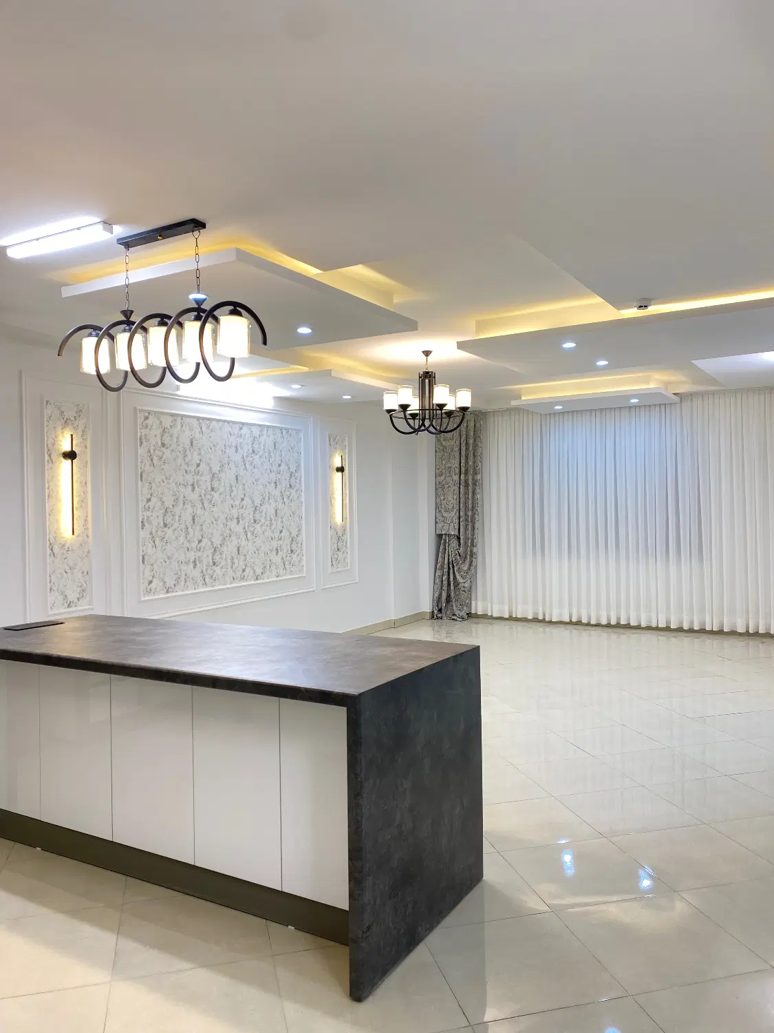 آپارتمان ۹۰ متری _ خیابان امام رضا _ دو نبش