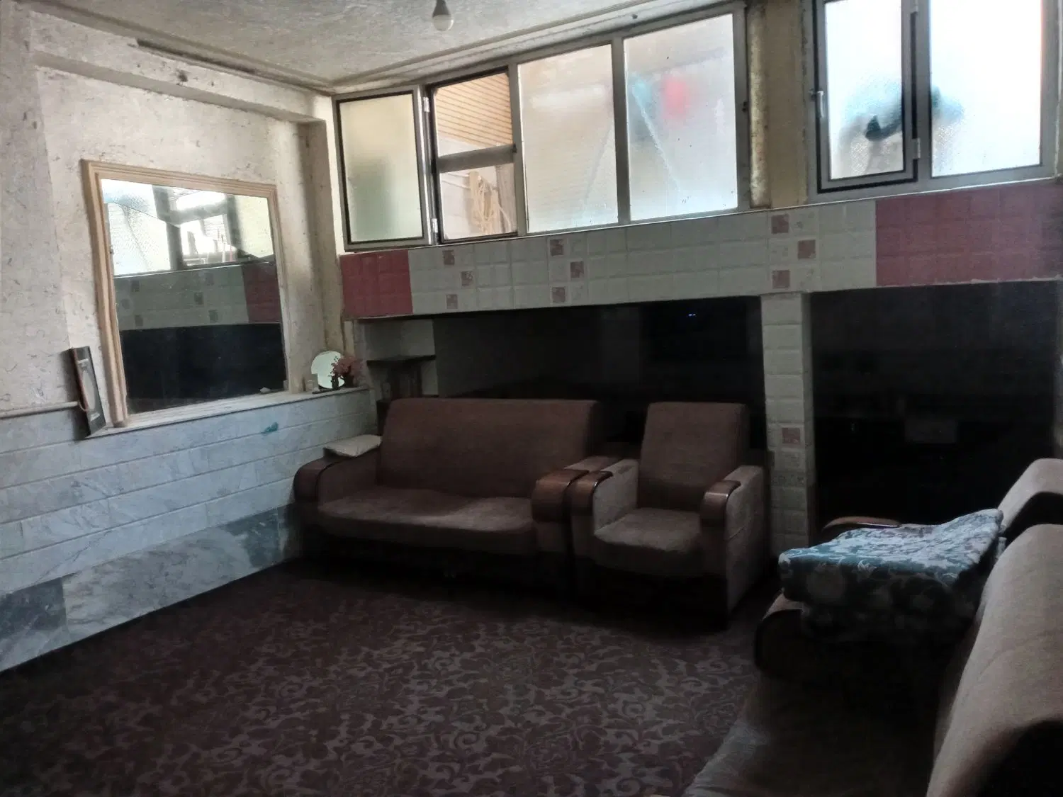 یک منزل به متراژ۹۰ متر کف موکت اجاره داده میشود