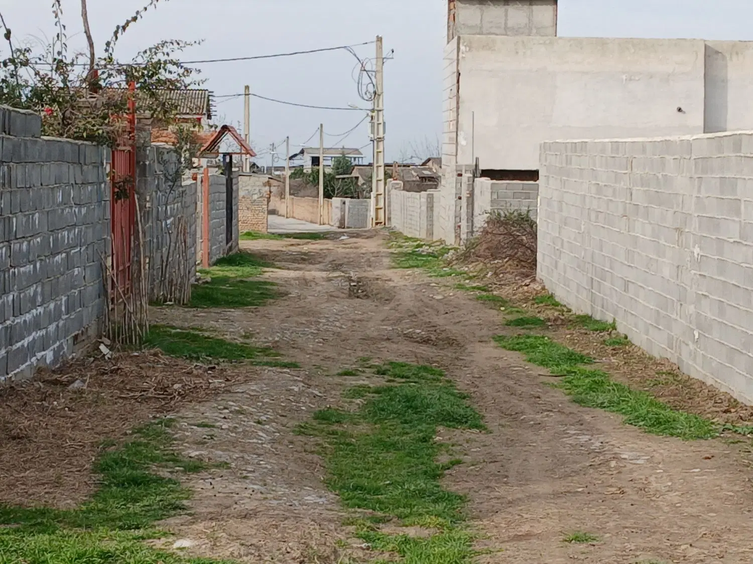 زمین باغی به متراژ۵۱۶ متر در روستای اهنگرمحله