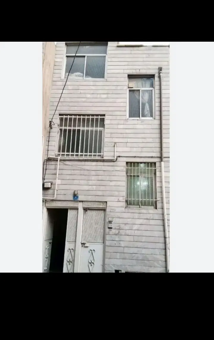 ملک کلنگی ۵۰ متر دوطبقه و نیم