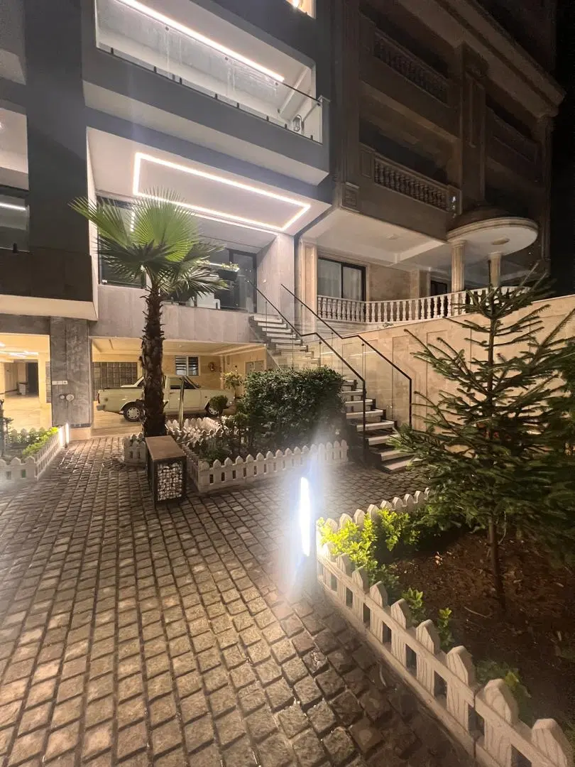 سه خوابه ۱۷۵ متر سالن بزرگ_لوکس و خوش نقشه_خوش فی