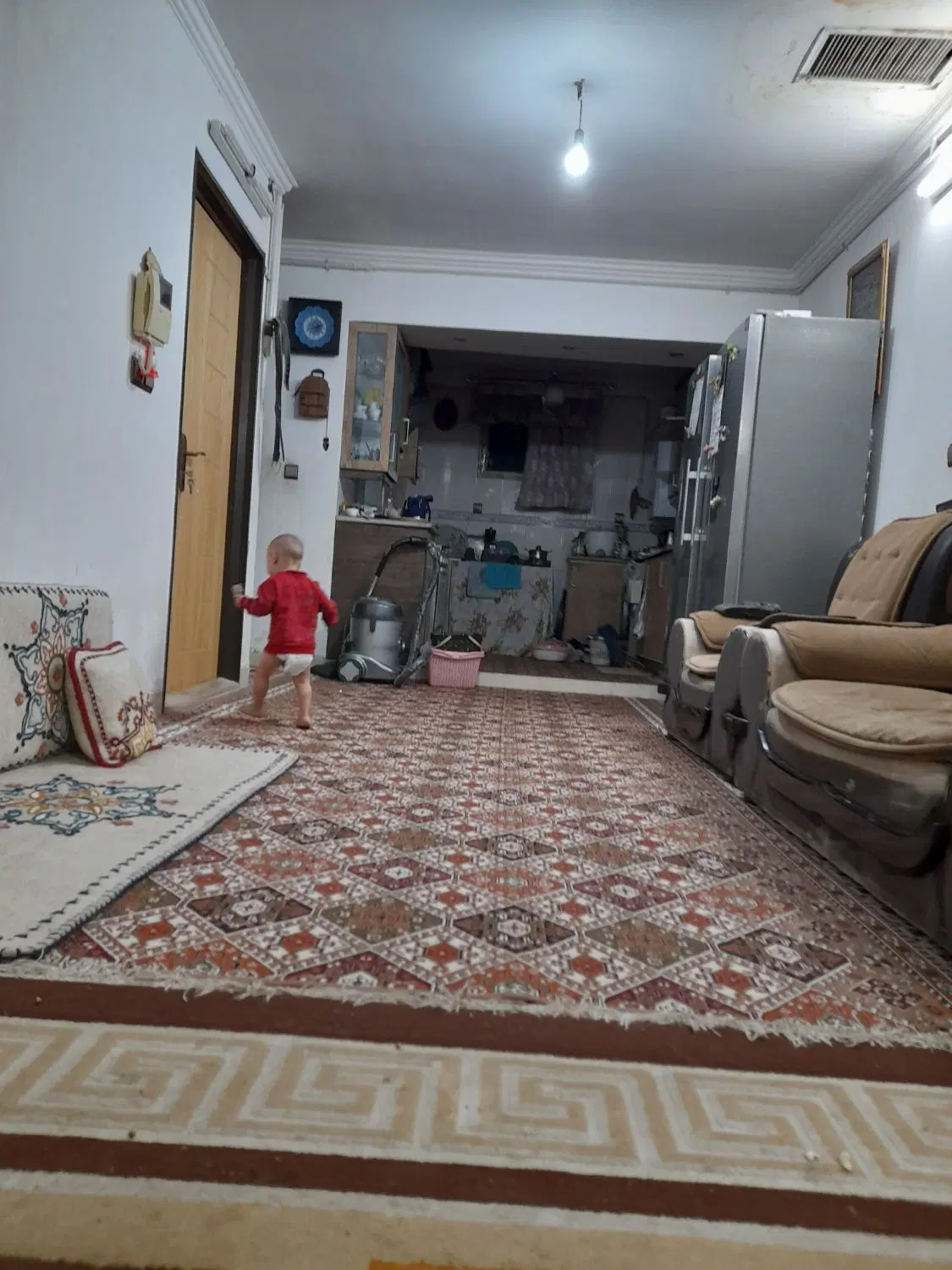 زمین ۹۶ متری اکرمیه ۲۸۰۰