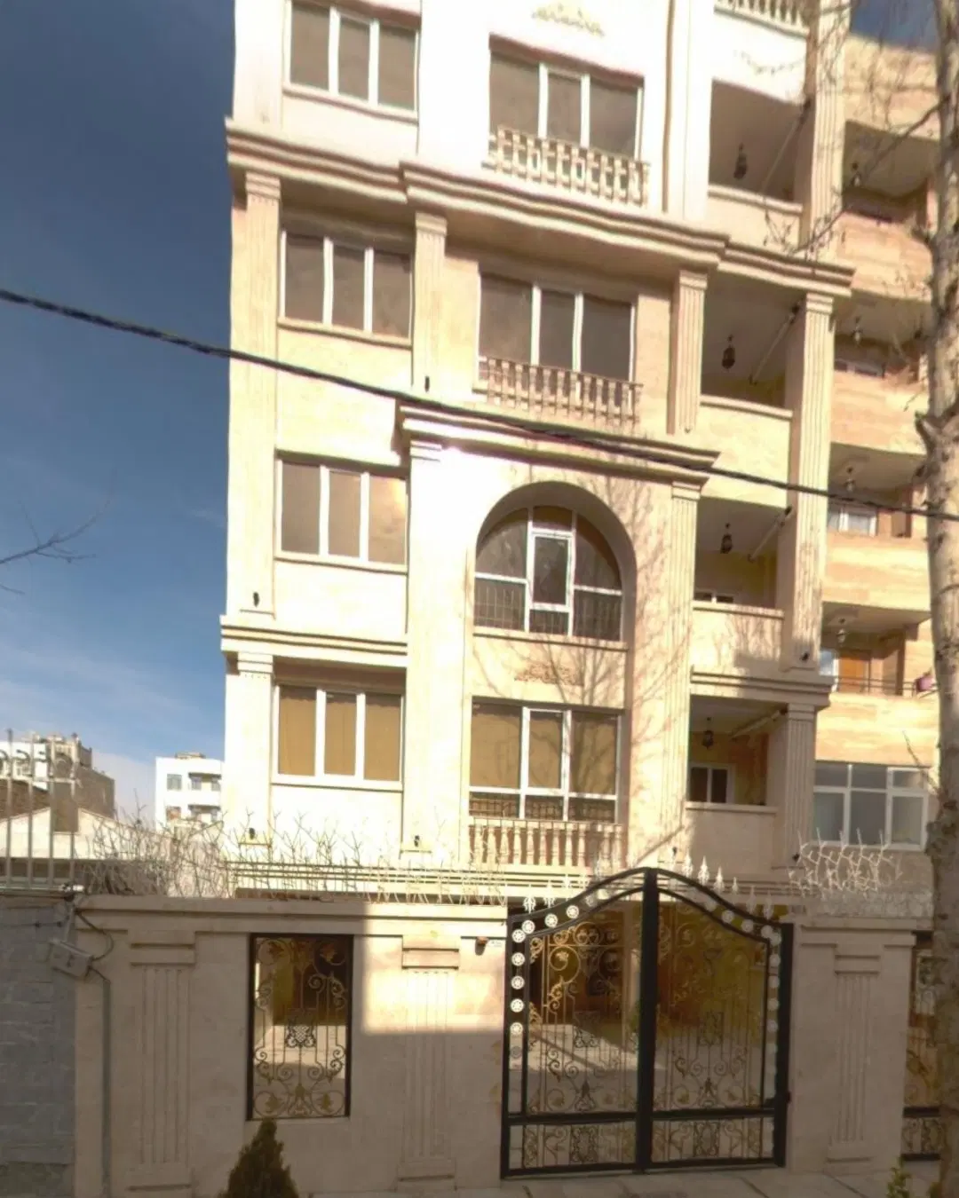 اپارتمان ۴ خواب سجاد متری ۲۰۰