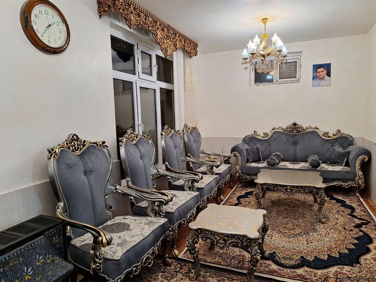 حیاط ۷۰ متری اخمقیه سکیلر