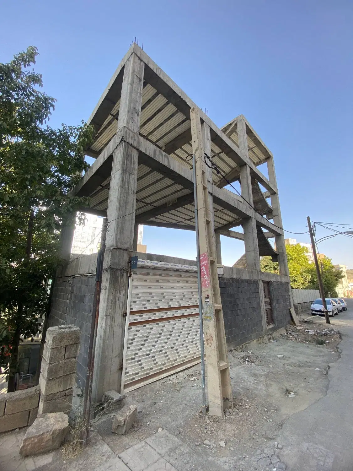 واحد مسکونی-خدماتی خ اصلی چهارراه ژاندارمری