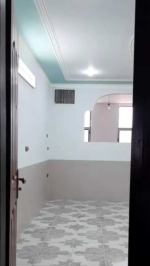 اجاره طبقه بالا مغازه اکرم آباد