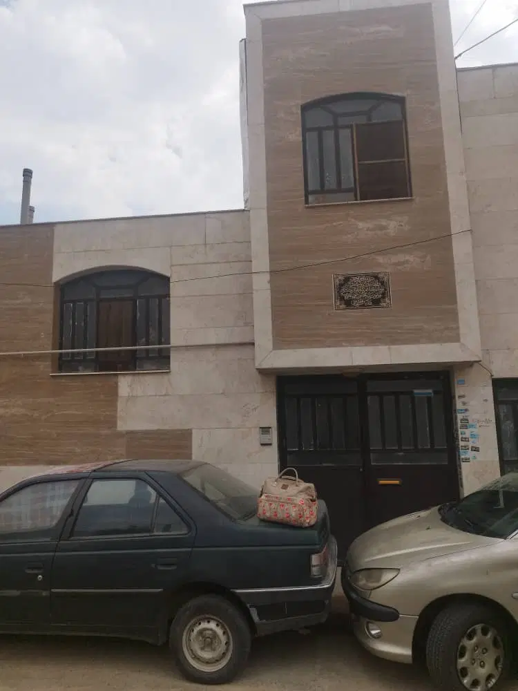 منزل ویلایی واقع در رکن اباد