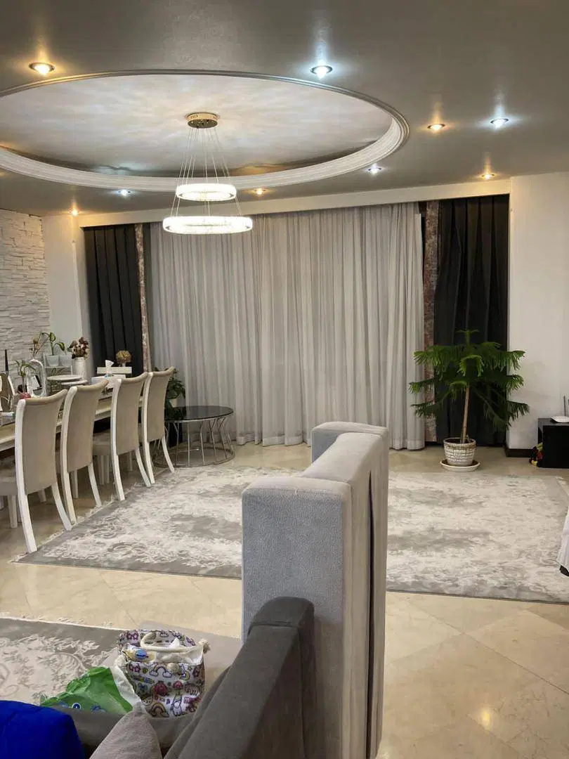 ۶۴ متر سنددار عروس دامادی