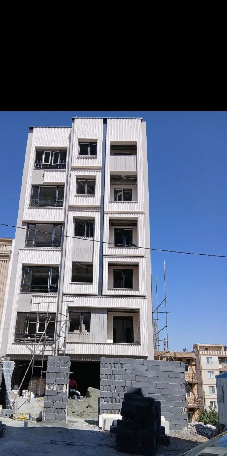 فروش طبقه ۲ از ۵ طبقه نوساز و بروز