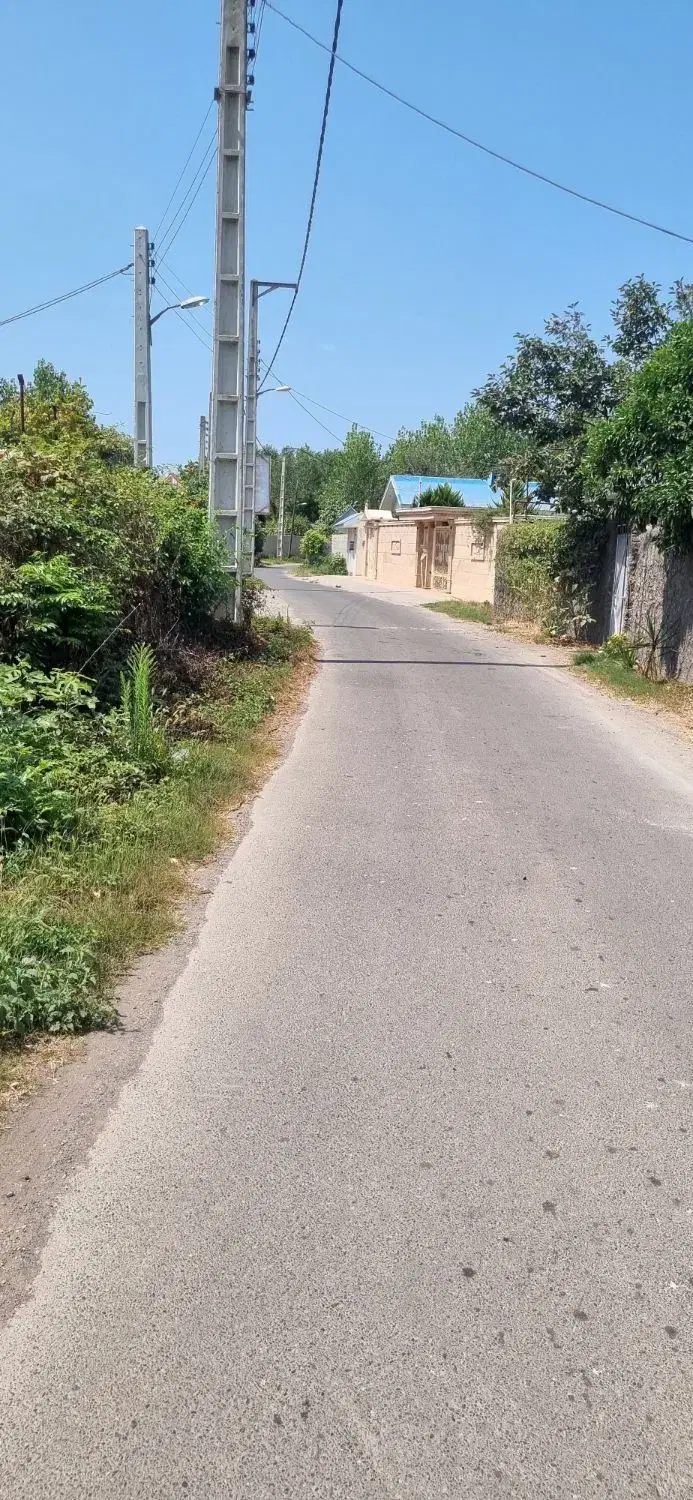 زمین مسکونی سنددار با پروانه ساخت