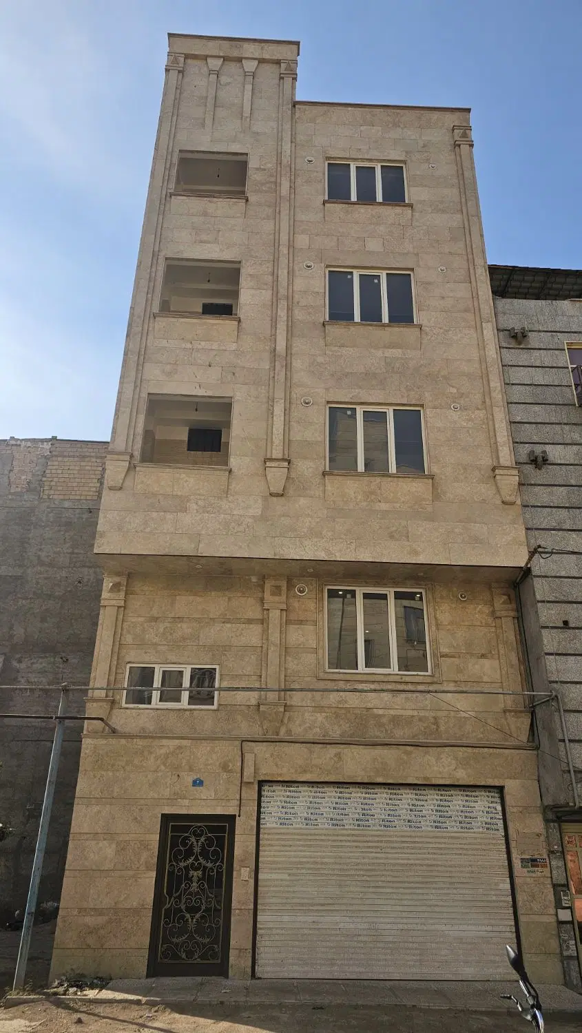 ساختمان نوساز یکجا
