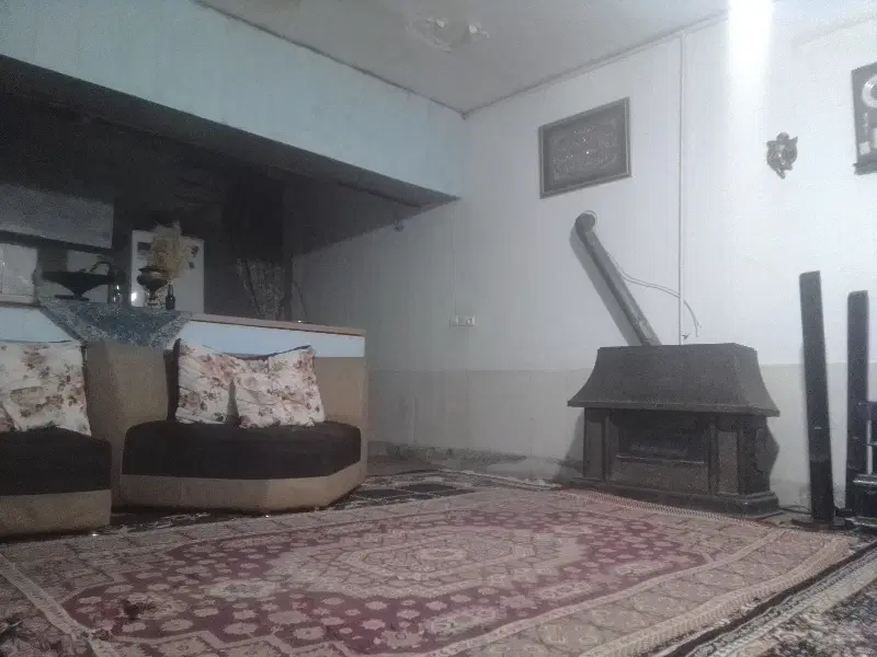 خانه ویلایی ۱۳۰متر بنا دوخوابه
