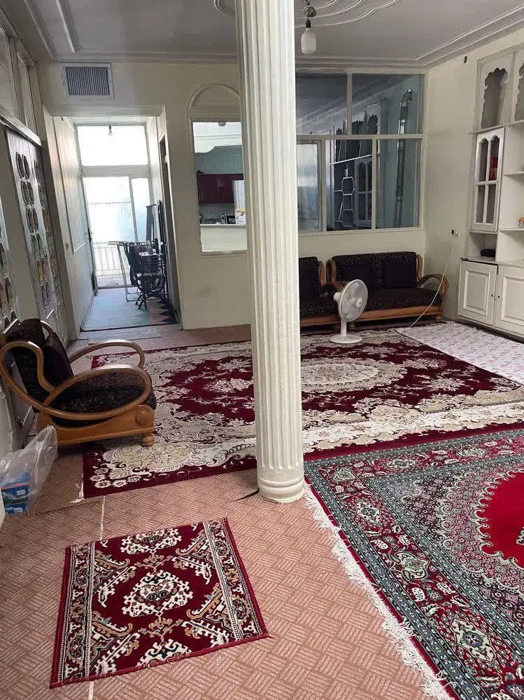 طبقه همکف درب مجزا