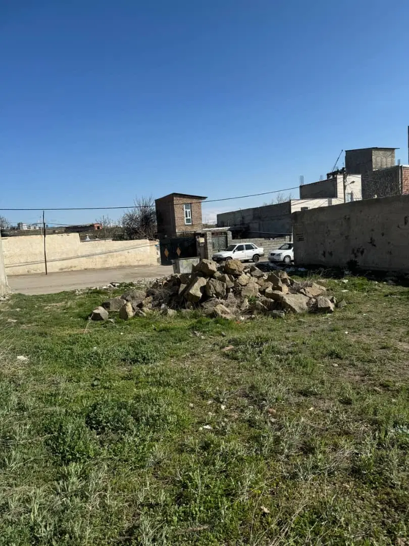 ملک و زمین در نمین