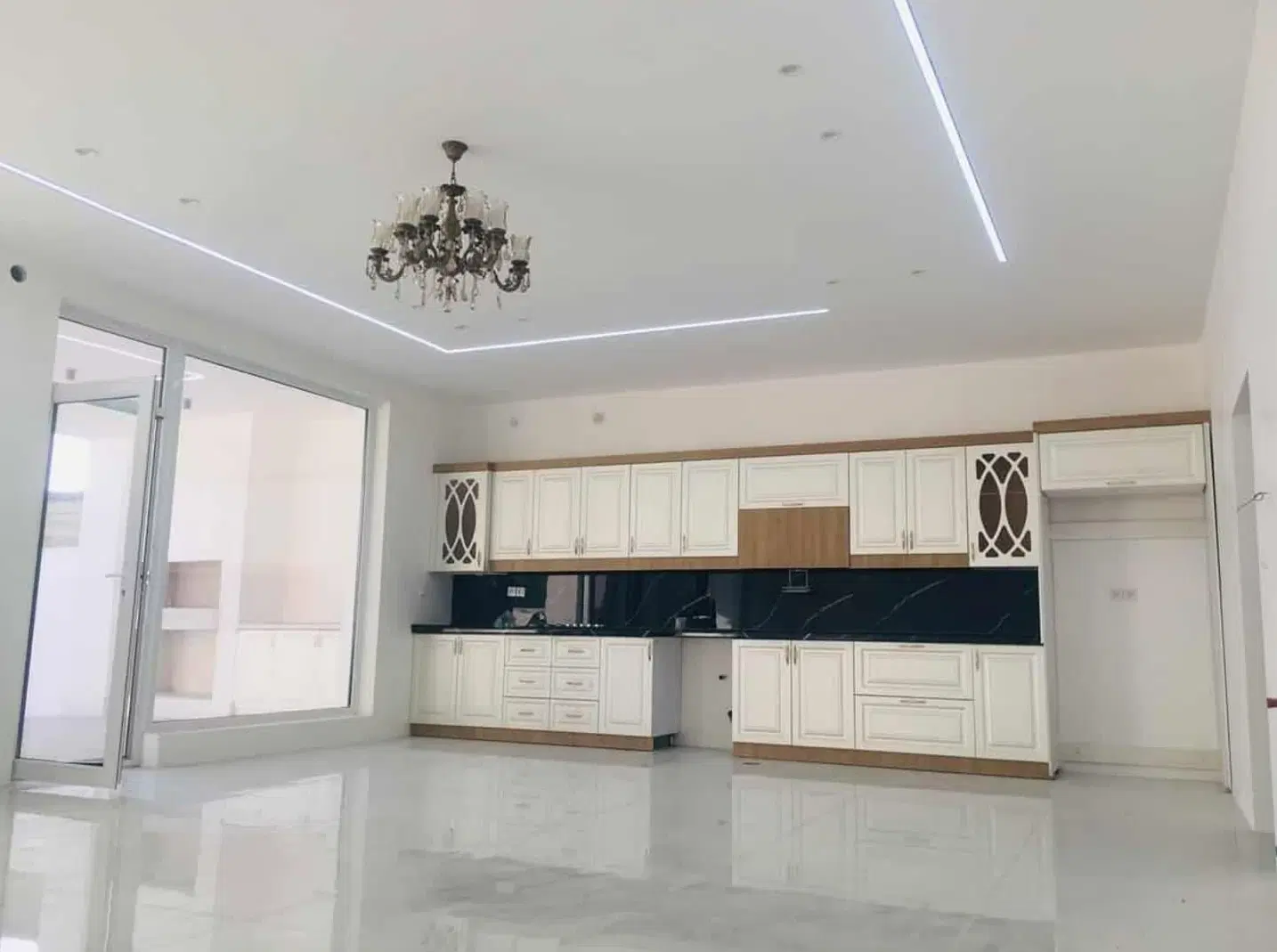 فروش آپارتمان مسکونی و تجاری