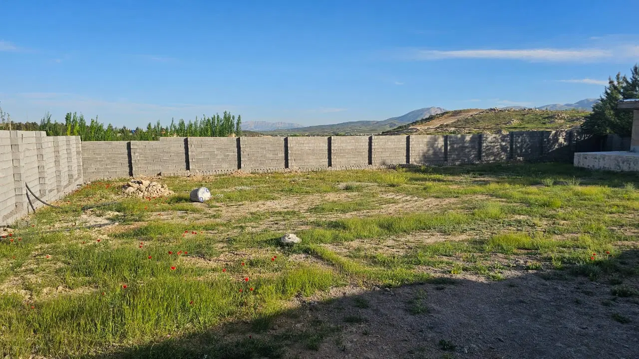 زمین خان زنیان