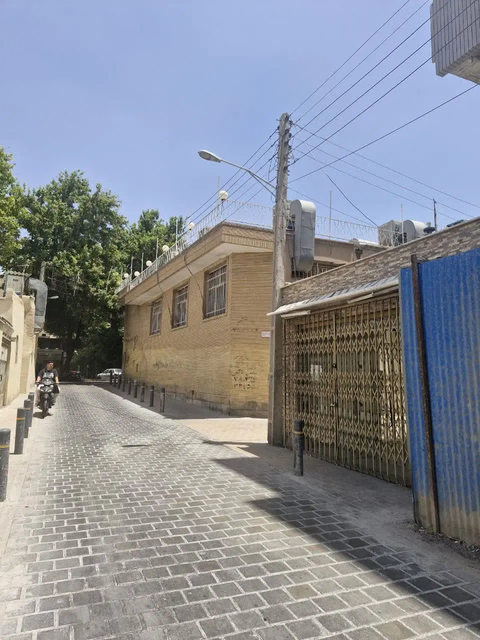 مغازه ۱۷ متری ال