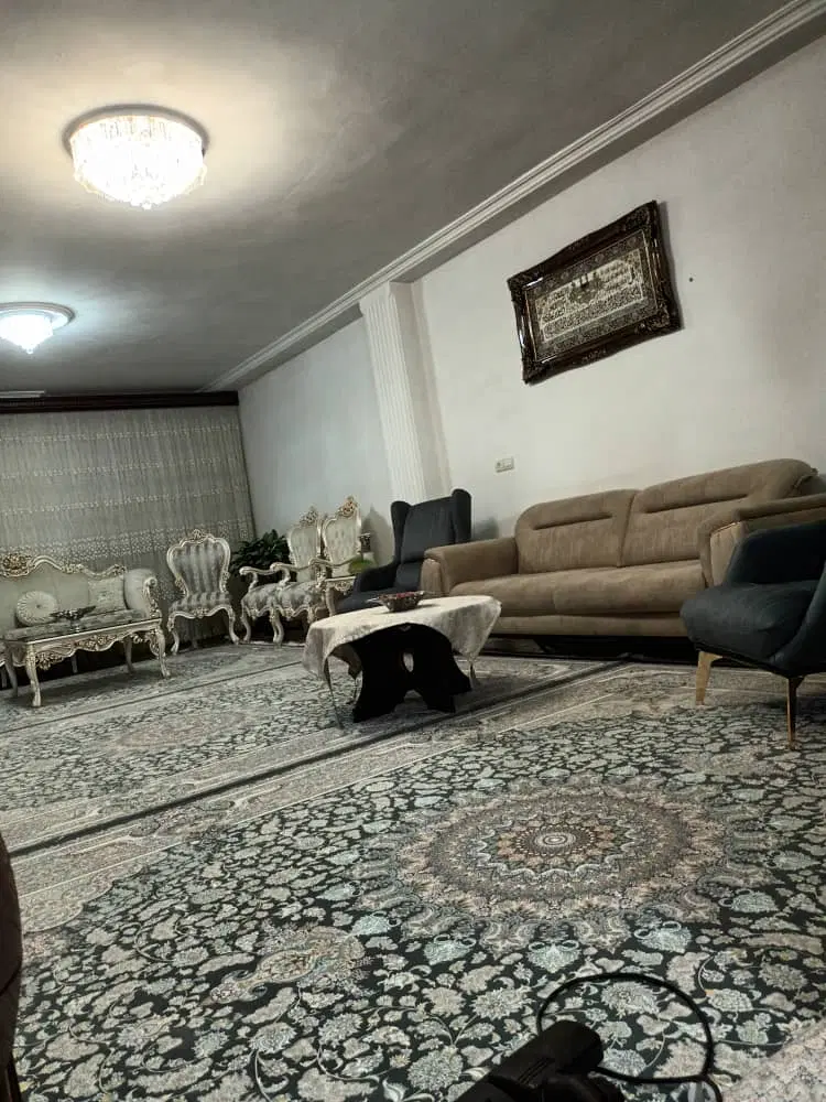 فروش تک واحدی ۱۲۵ متر شهرک عباس آباد