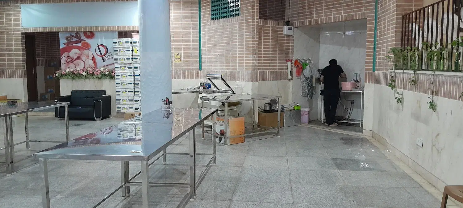 اجاره زیرزمین ۳۰۰ متری برازنده