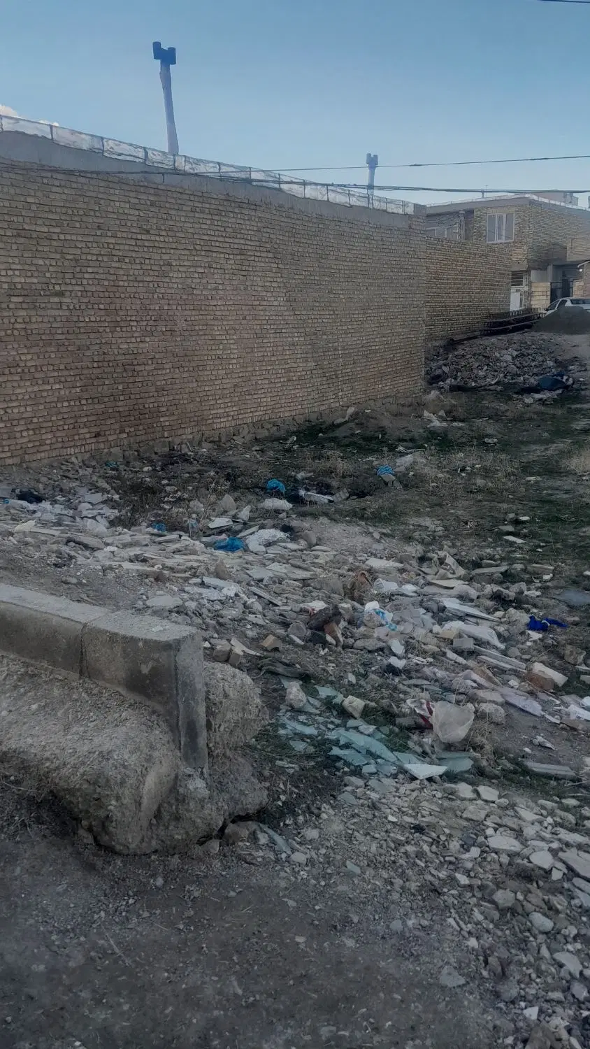 زمین فروشی
