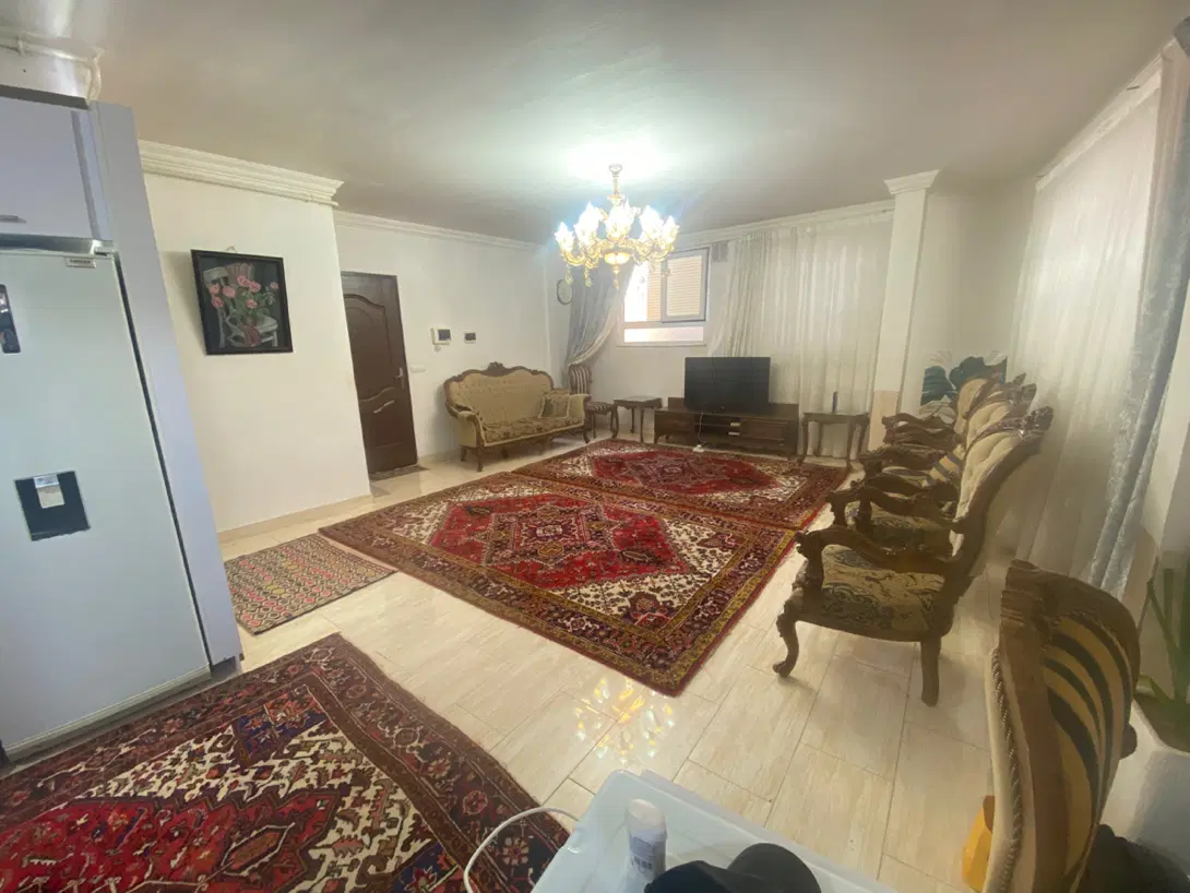 اپارتمان ۷۵ متر شکلی _ ۴ دربند ها _ گرو _ دارایی