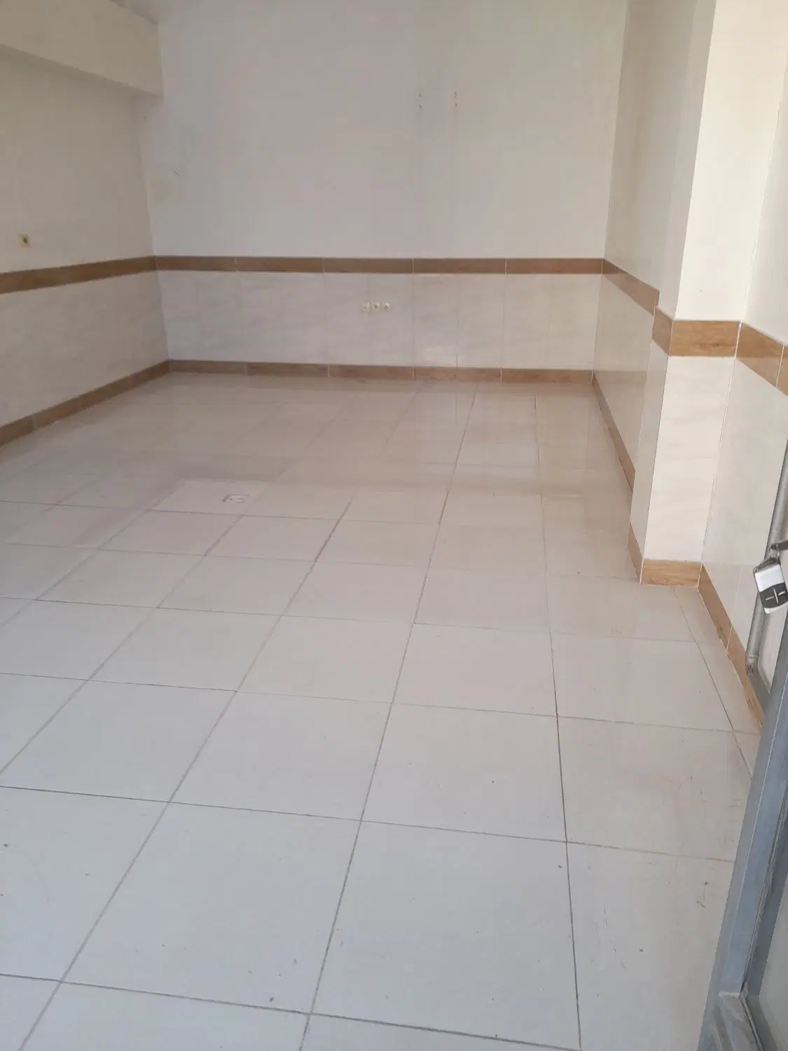 فروش مغازه تجاری باسند شش دانگ