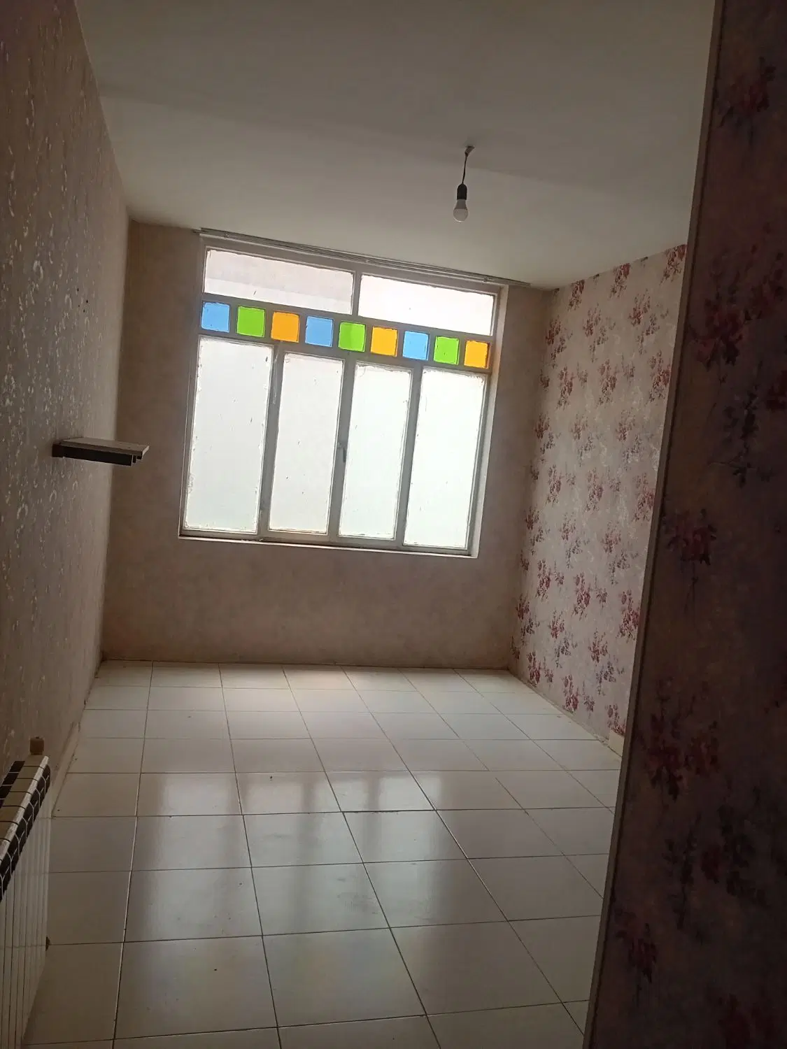 ۹۰ متری قدیمی ساز