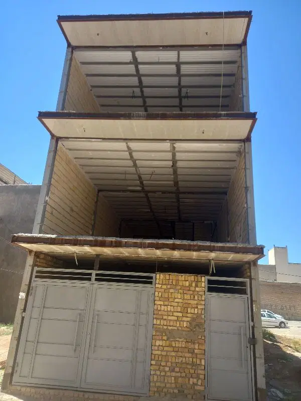 خانه سه طبقه