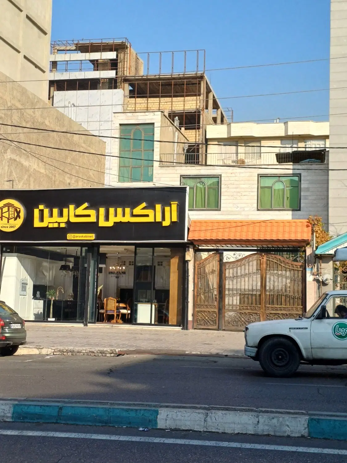 آپارتمان ۶۶۰ متر در ۳ طبقه دربست