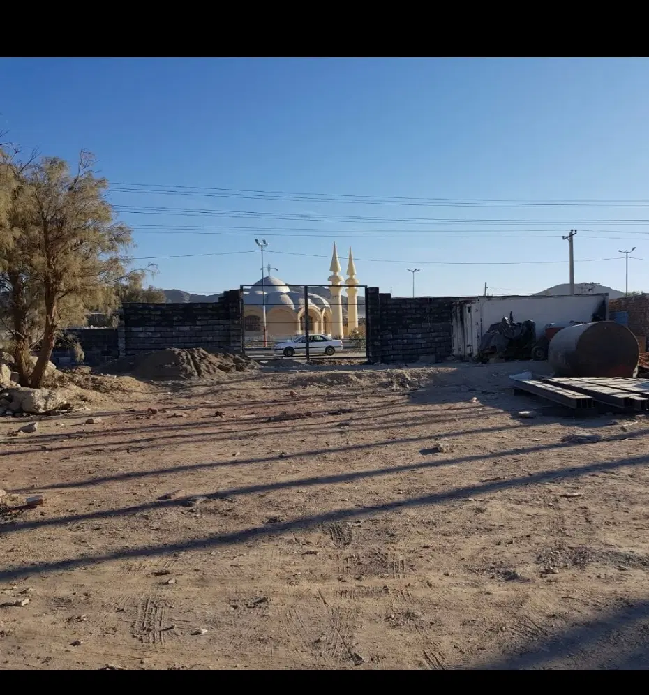 زمین اول شهر یادگار امام ۴۰۰ متر