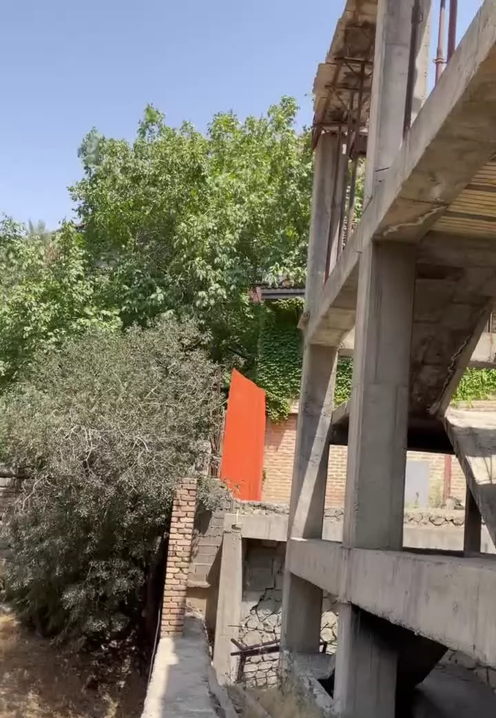 زمین ۳۰۰ متری سنددار اول وینه جاده چالوس