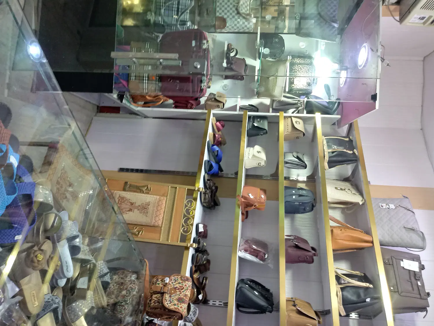 مغازه فروشی 13 متری پاساژ خواجه رشید