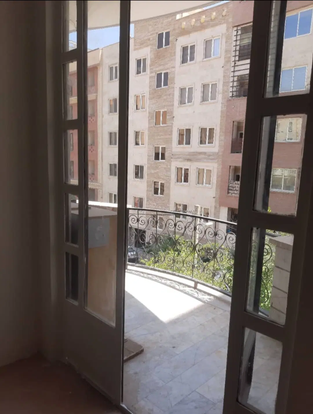 ۱۰۰ متر ۲ خوابه .بهار شمالی