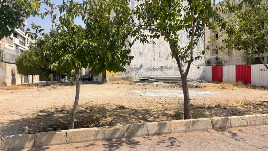 زمین ۴۵۰ متری ام۴