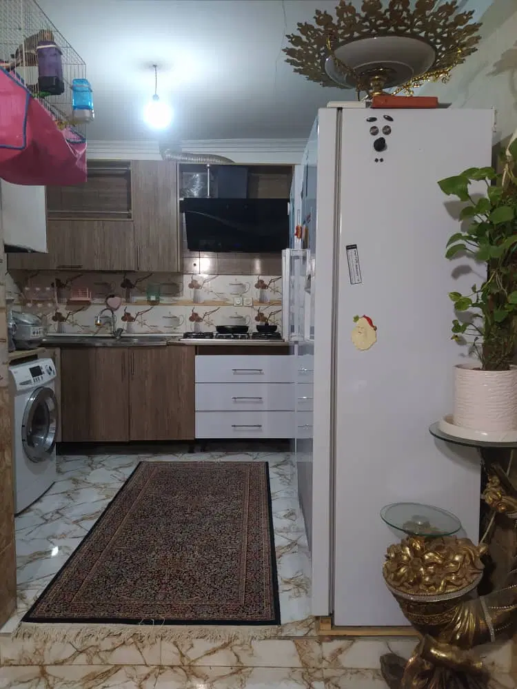 خانه ویلایی با دو درب مغازه