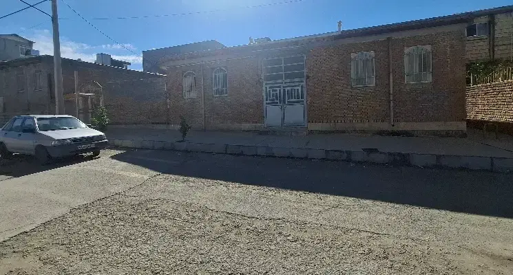 شهرک جهاد(روبرو شیرینی شاخ نبات)ویلایی سه بر