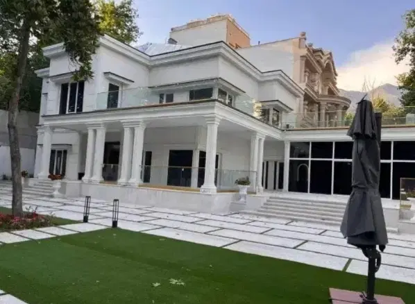 همخونه خانم