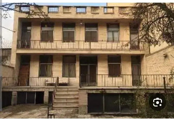 منزل حیات دار